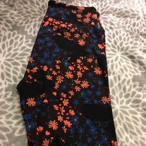 LULAROE OS EASTER BUNNY LEGGINGS